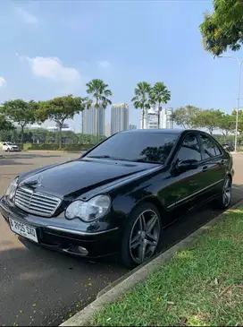 Mercedes-Benz C180 2002 Bensin
