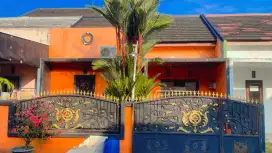 Disewakan pertahun rumah di sawangan