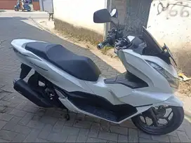 PCX 160 Tahun 2024 Km 9000 - Maulana Motor