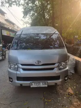 Hiace comuter 2.5 disel