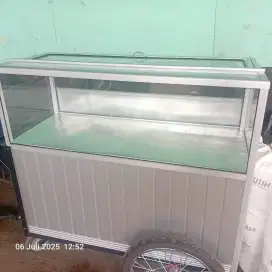 Grobak untuk jualan buah potong / rujak