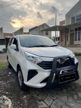 Daihatsu Sigra 1.0 M Bensin MT