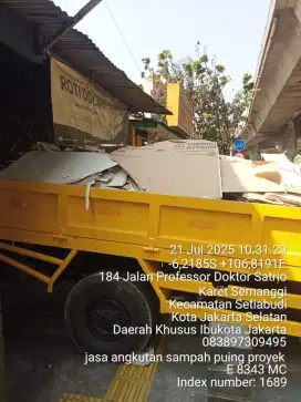 Jasa buang puing gypsum