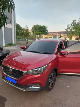 MG ZS Red Scarlett