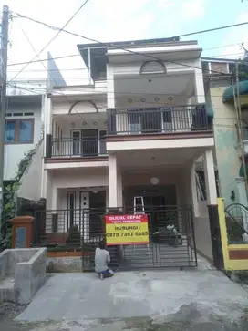 Dijual rumah lokasi strategis