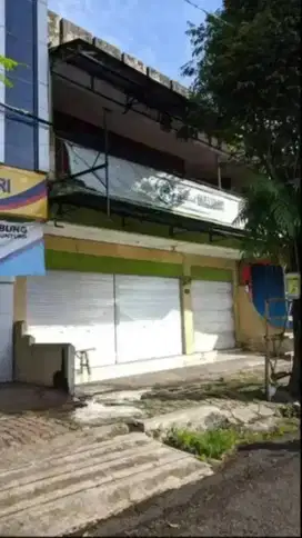 Ruko Besar Jl. Gajah Mada Sangat Strategis