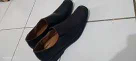Sepatu pantofel