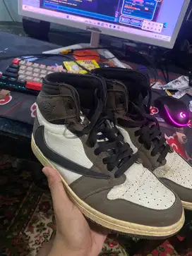 Air jordan 1 x travis scott
