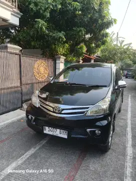 Jual toyota avanza G matik th 2014 terawat hitam mitalic