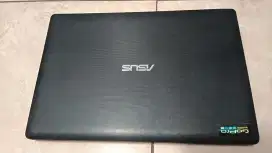 Laptop Asus X452E