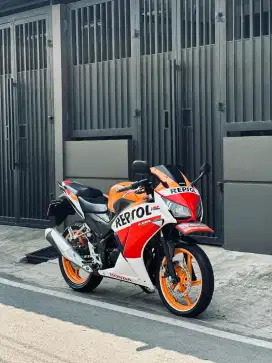 Honda Cbr 150R Repsol 2015
