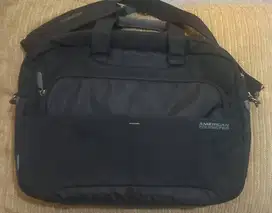 Tas Laptop American Tourister