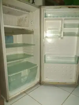 Kulkas sharp 1 pintu