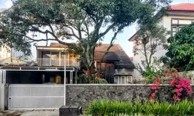 Hunian Idaman Keluarga, Luas, Nyaman dan Asri ! Harga Nego