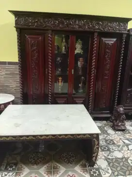 lemari jati bagus barang langka ayo di jual cepat