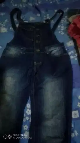 Celana jeans kodok