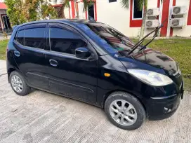 Dijual mobil kesayangan Hyundai i10