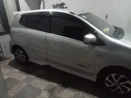 Jual Toyota Agya silver  tahun 2018