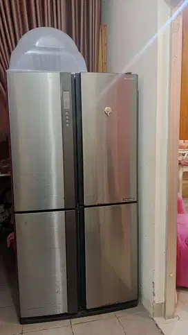 Kulkas Sharp 4 pintu