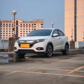 HR-V E CVT 2021 PUTIH KM LOW
