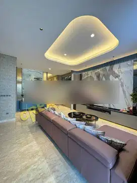Dijual Rumah 3 Lantai Full Furnish Depan Taman Pantai Indah Kapuk