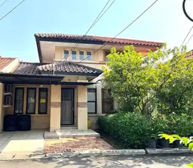 Jual cepat rumah satu lantai rapi siap huni  Lippo Karawaci Barat