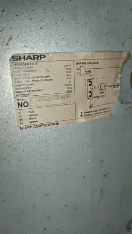 Kulkas Sharp Second 2 Pintu (Jual Cepat dan Bisa Nego)