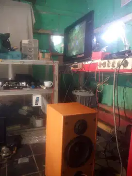 Servis tv dan elektronik lainnya