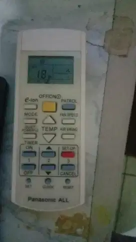 Jual AC merk panasonic 1/2pk kondisi 85%