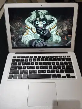 Macbook Air 13 inci Mid 2013 4/512 GB