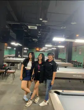 saya sedang mencari pekerjaan sebagai racker biliard