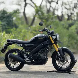 YAMAHA XSR 155 HITAM 2023 KM 16K PAJAK PANJANG KAYAK BARU