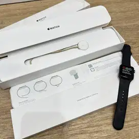 Apple Watch Series 3 38mm  Space Gray Aluminium