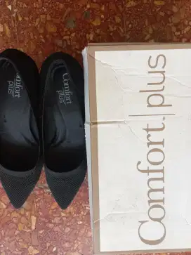 Sepatu hitam utk kerja