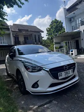 Mazda 2 Limitid Edition Hanya keluar 200 unit