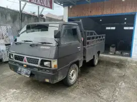Jual mobil L300