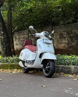VESPA GTS 150 3V 2016 TERMURAH