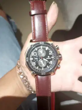 Jam tangan expedition