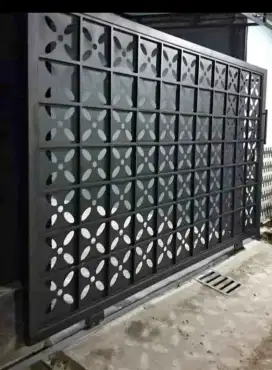 Pagar pintu cuting mewah