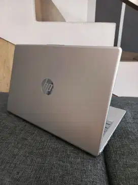 Laptop HP 14 - EP0088TU