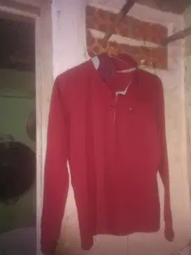 Baju kaos lengan panjang pria M