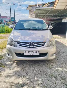 Dijual Innova V at Th 2009