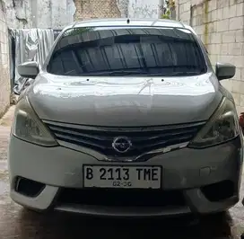 Nissan Grand livina 2015 Bensin