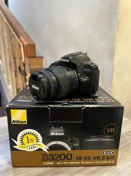 Kamera Nikon D3200 + lensa fix yn 50mm 1.8