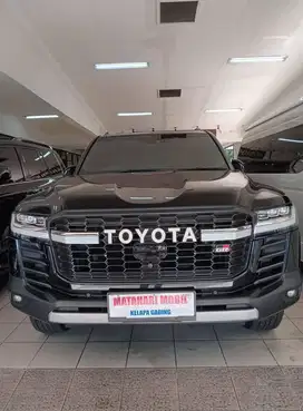 T .LC 300 GR SPORT 2023 - BLACK ON BLACK - KM 15000