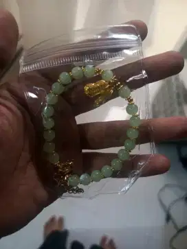 D butuhkan live streaming perhiasan kalung & elektronik
