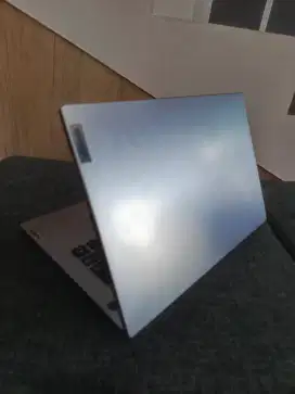 Lenovo V14 GA second like new
