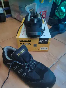 Sepatu Krisbow Hydra Uk:41