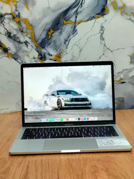 MACBOOK PRO RETINA 2018 13 core i 7