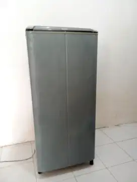 Kulkas 1 pintu Sanyo